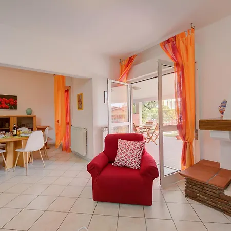 Apartment Casa Caterina 250m From Lake - Happy
